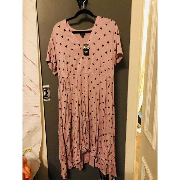 torrid Dresses & Skirts - Torrid Size 2 pink with black print dress